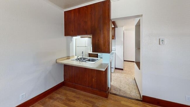 Primary Photo - 302 4th St NE