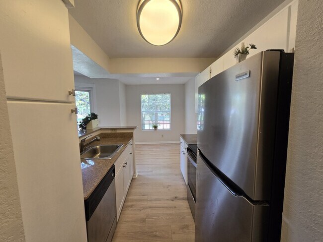 Building Photo - Charming 1 Bed 1 Bath in I District of Orl...