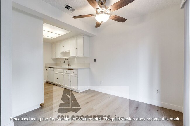Building Photo - Charming 1 bedroom home located in the LES...