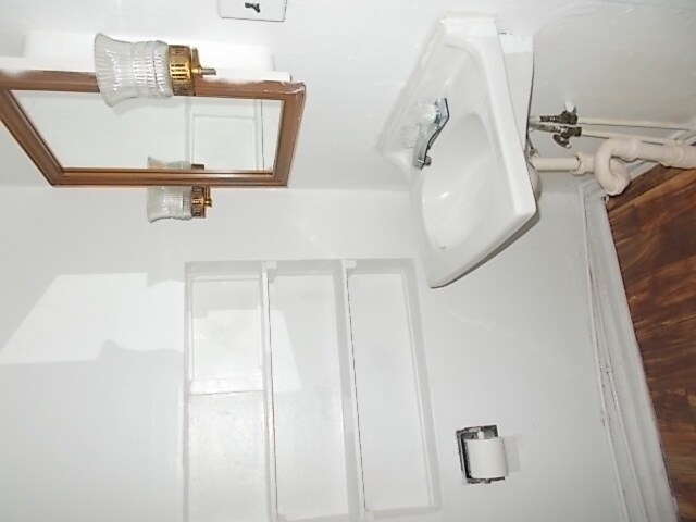 Building Photo - 1523 Elmtree St