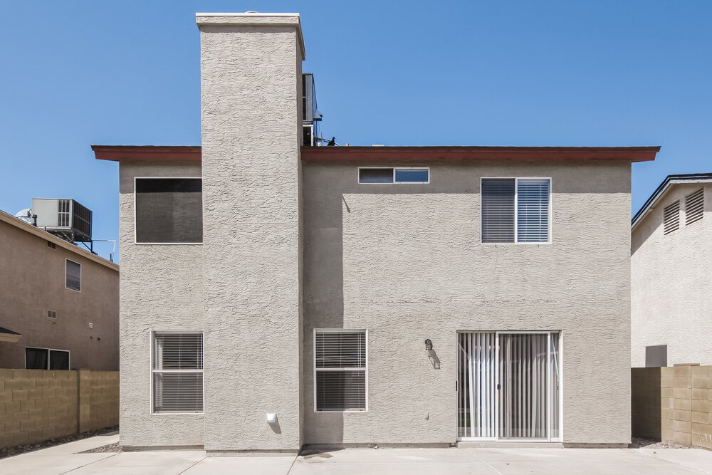 Building Photo - 7631 W Cinnabar Ave