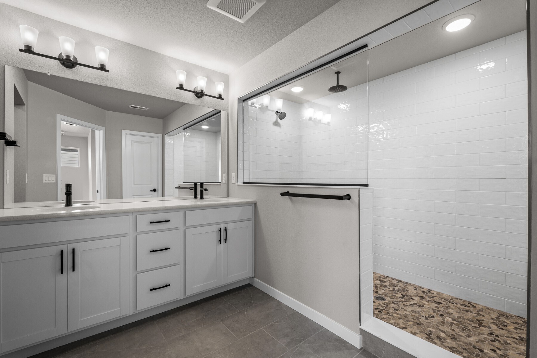 Building Photo - 6395 Laud Pt