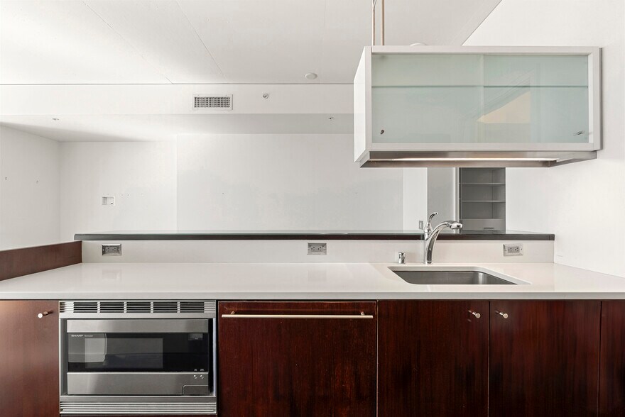 Building Photo - 1155 S Grand Ave