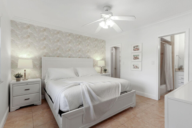 Building Photo - 2424 SE 17th St