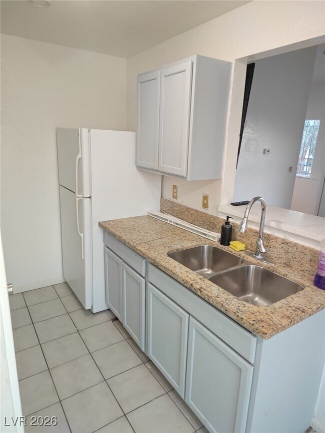 Building Photo - 3602 Gaylord Dr