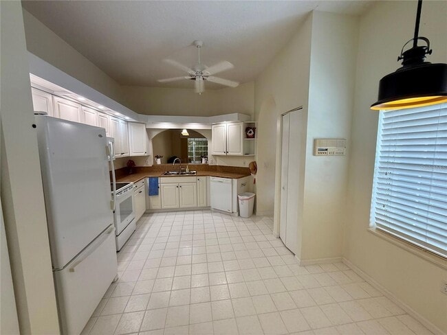 Building Photo - 8037 SW 115th Loop