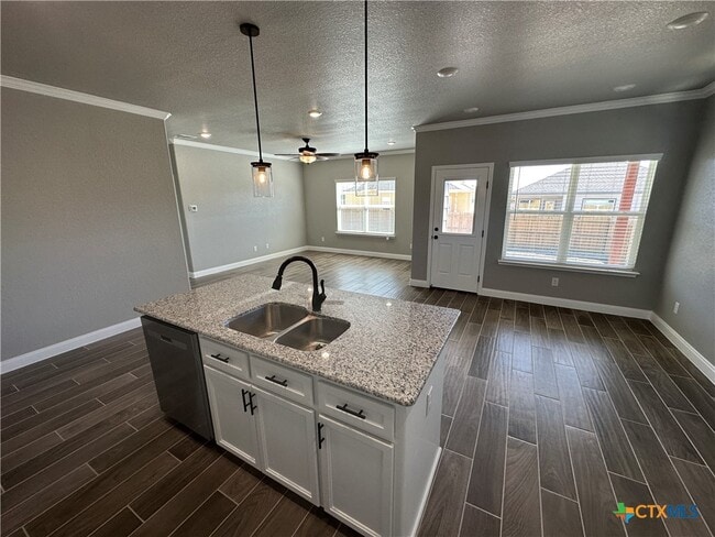 Building Photo - 1423 Curlew Ln