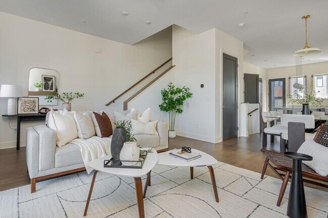 Building Photo - 2347 Hosea L Williams Dr NE