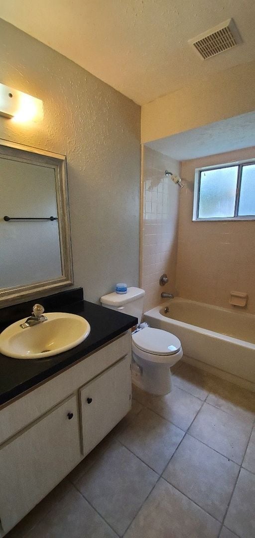 Building Photo - 2-Bedroom, 2-Bathroom Home, Orlando/Waterford/UCF Great Location!!