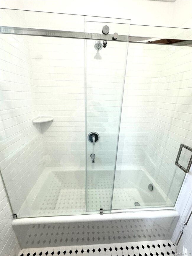 Building Photo - 85 N Broadway