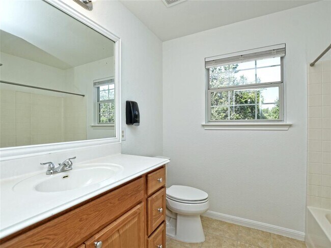 Building Photo - 106 S Gadwall Ln