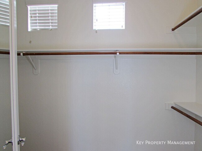 Building Photo - 722 Bighorn Creek St