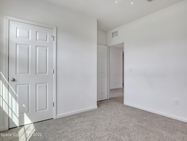 Building Photo - 7508 Tourmaline Dr
