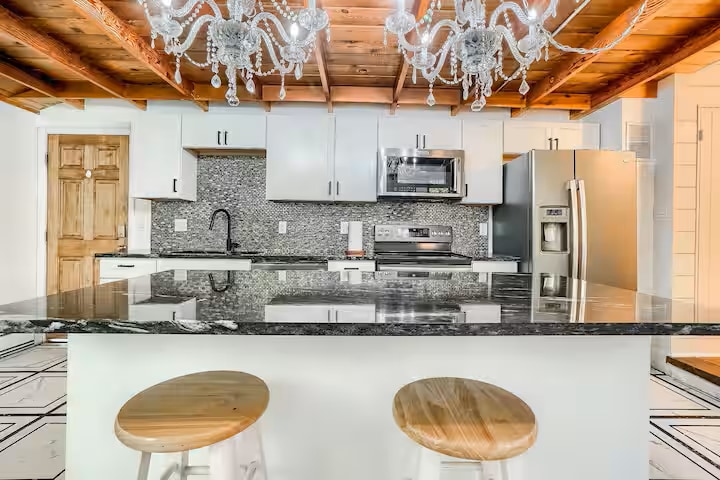 Building Photo - 7580 W 33rd Ave