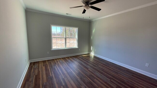 Building Photo - 53 Dewitt Lowery Rd