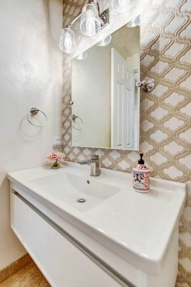 Building Photo - 24543 N 76th Pl