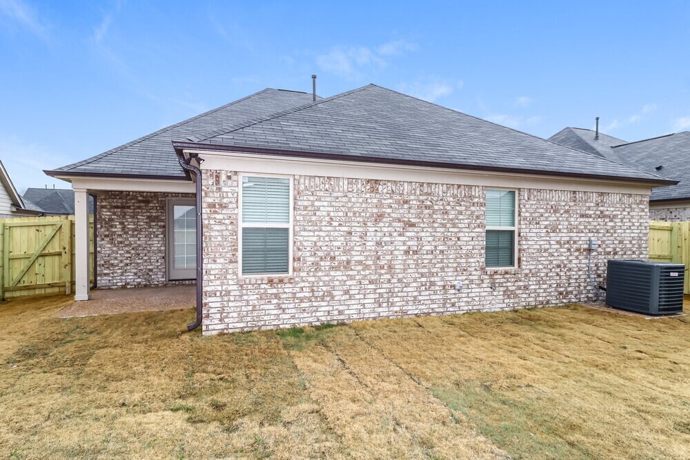 Building Photo - 1083 Carib Loop W