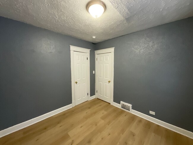 Building Photo - 12602 Thornhurst Ave