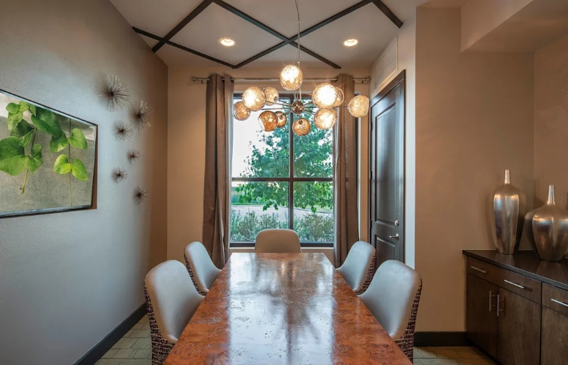 Building Photo - 3551 Wilshire Wy