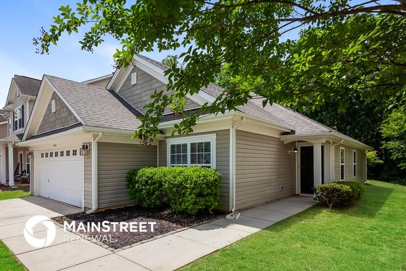 Building Photo - 4384 Stone Mountain Dr