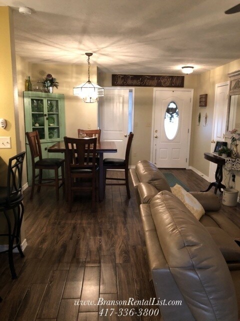 Building Photo - Now Leasing for August!!!