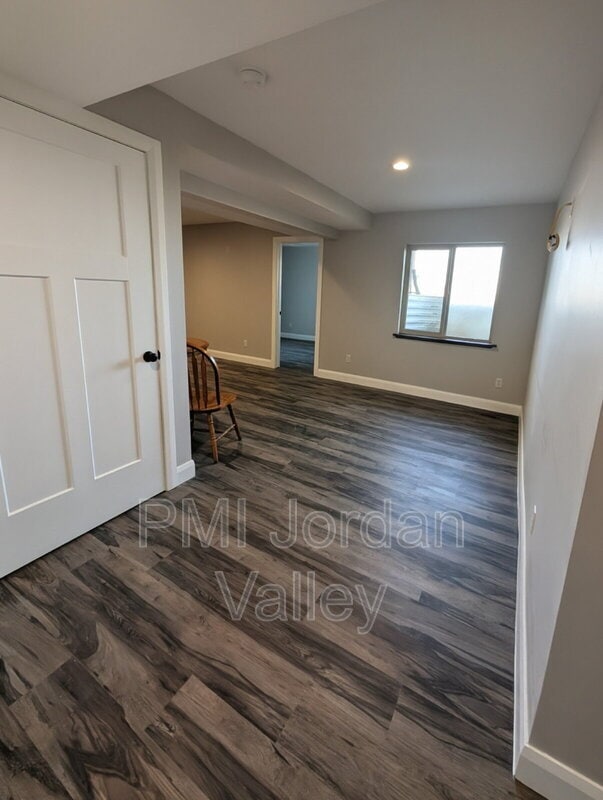 Building Photo - 408 RIGDON St