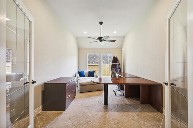 Building Photo - 1917 Cayman Bend Ln