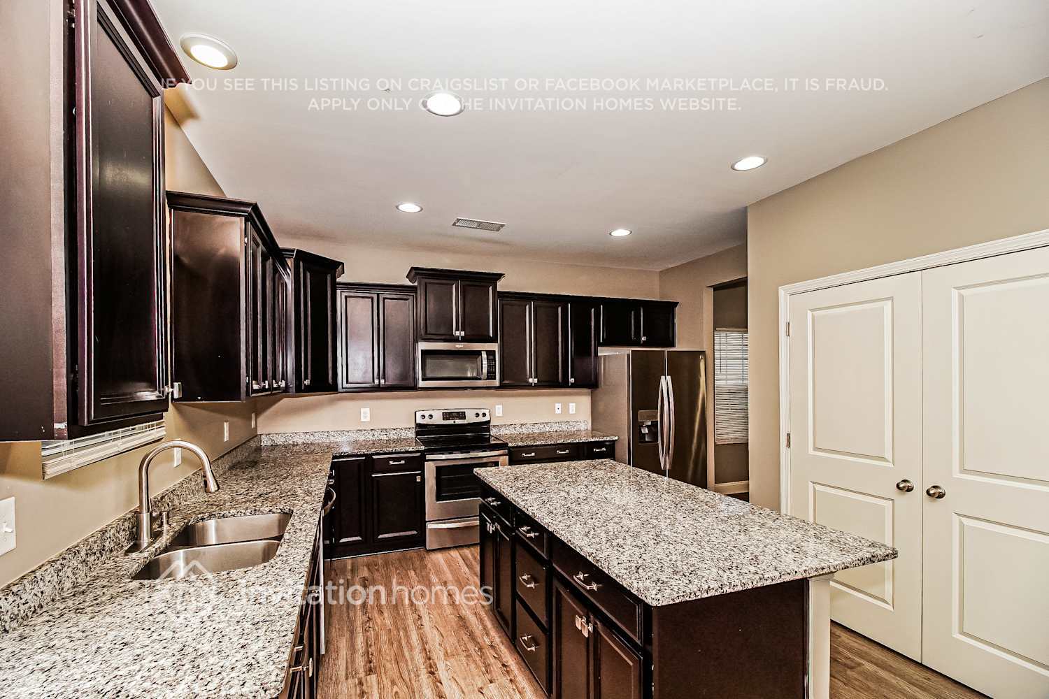 Building Photo - 143 Farmers Folly Dr