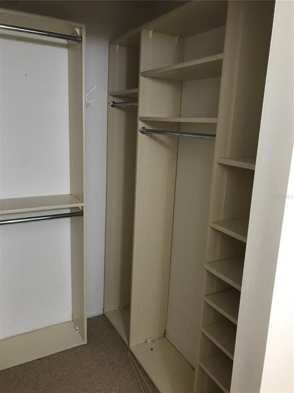 Building Photo - 452 Palm Tree Dr