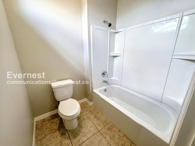 Building Photo - 2318 Sebago Dr