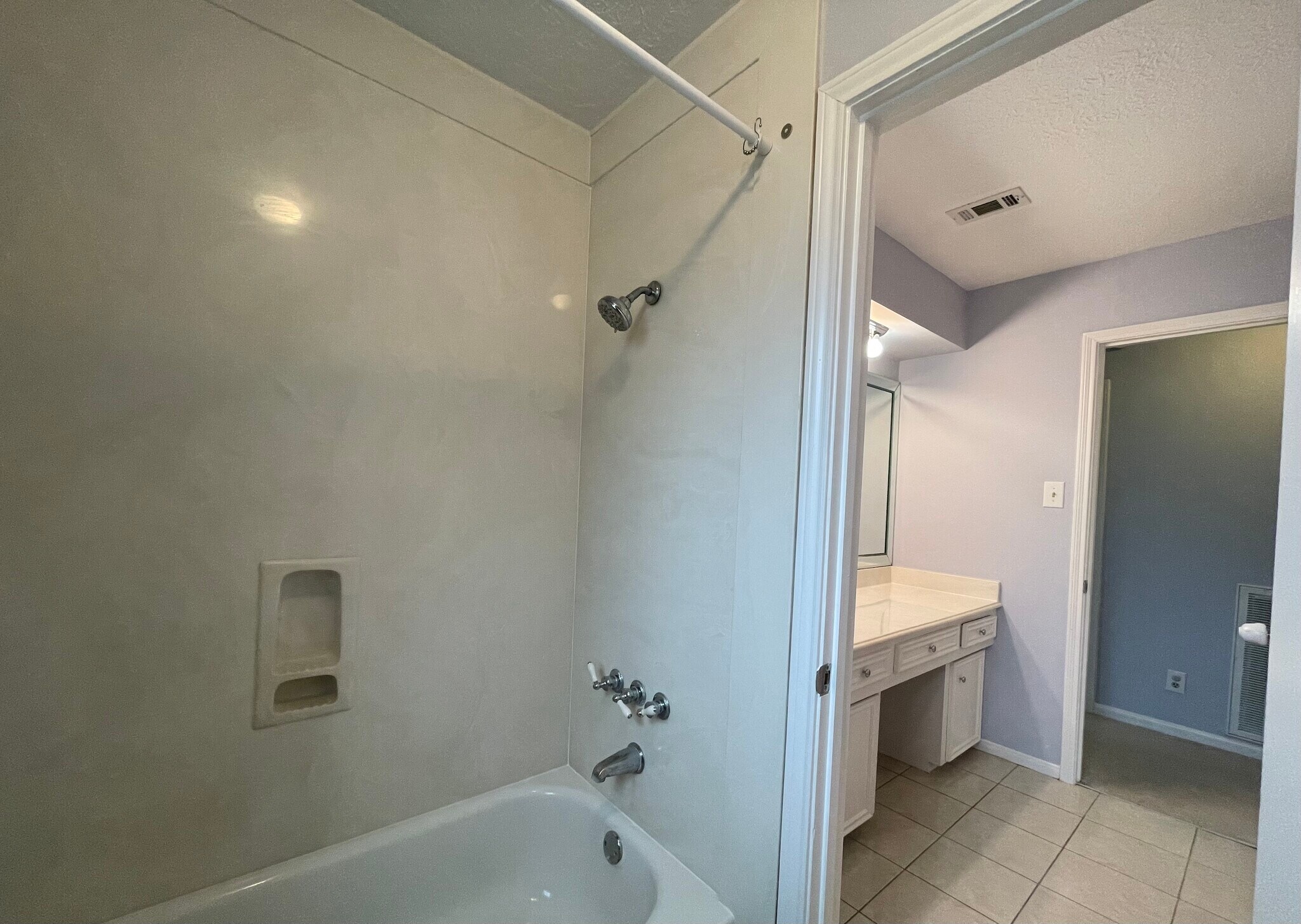 Building Photo - 15714 Mill Point Dr