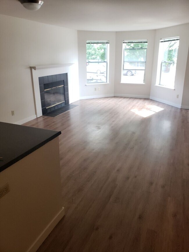 Interior Photo - Watermarke Apts.