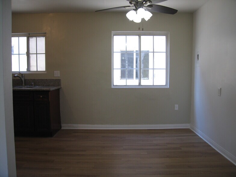 Building Photo - 2378 Chanslor St