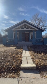 Building Photo - 1001 Gunnison Ave