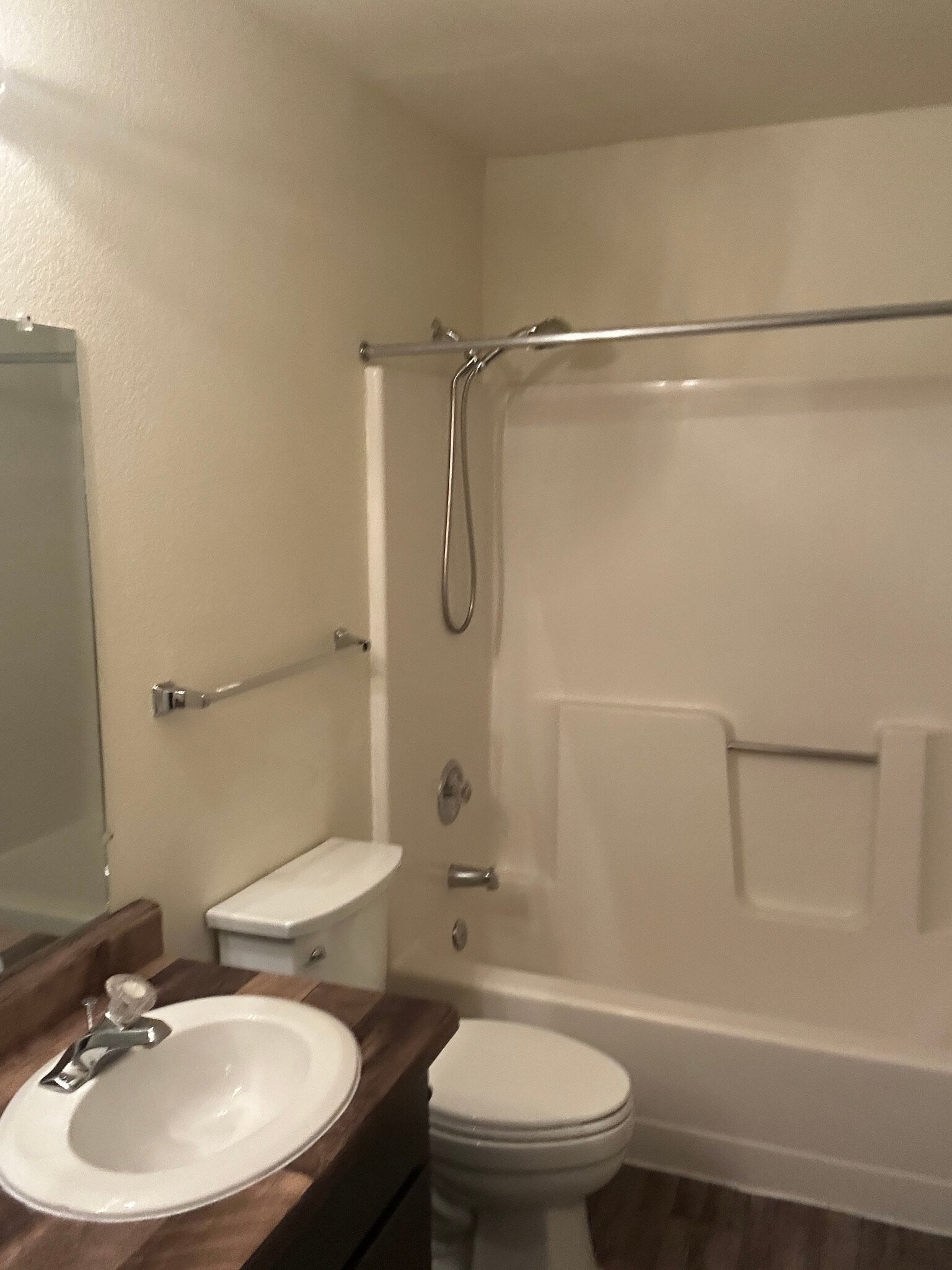 Building Photo - 2044 Mesquite Ln