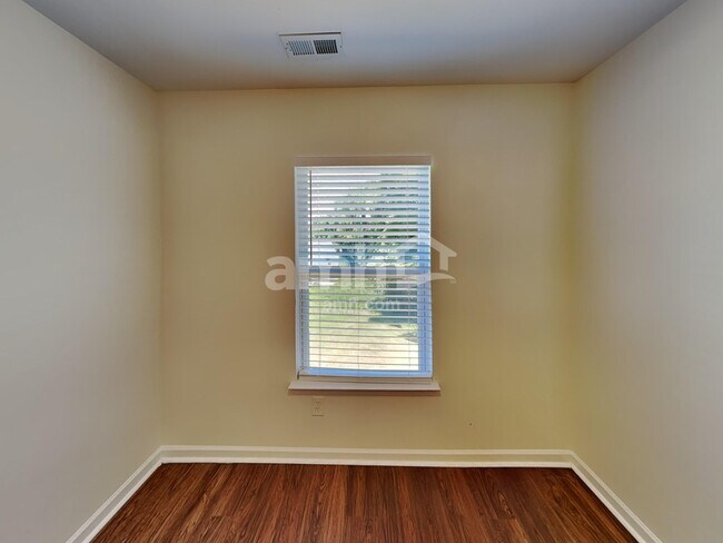 Building Photo - 107 Fleishhacker Pl