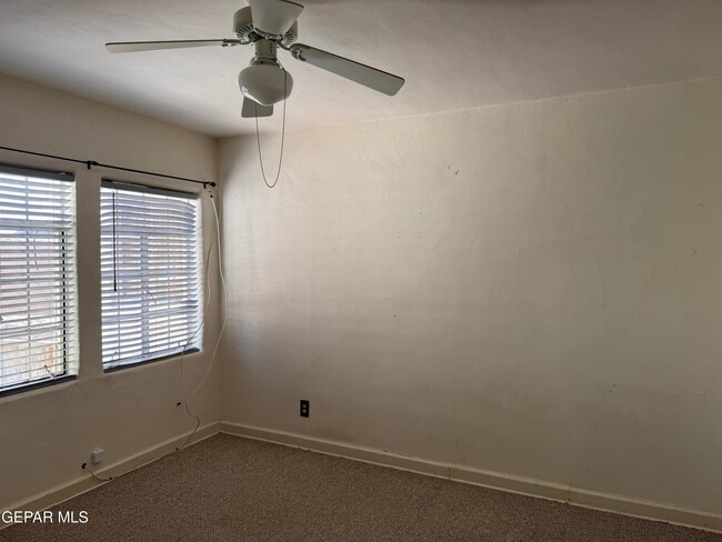 Building Photo - 1222 Mesita Dr