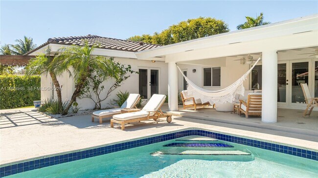 Building Photo - 13303 SW 58th Ave