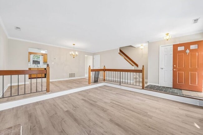 Building Photo - 439 Wynridge Dr