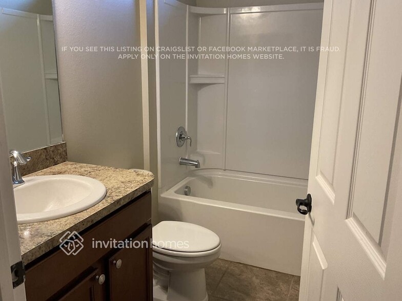 Building Photo - 2141 Bridgeport Cir