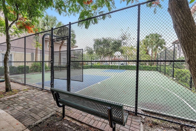 Building Photo - 6584 W Sample Rd