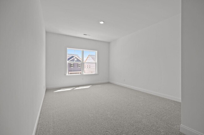 Building Photo - Brand-New 5BR/4BA in Knightdale’s Stoneriv...