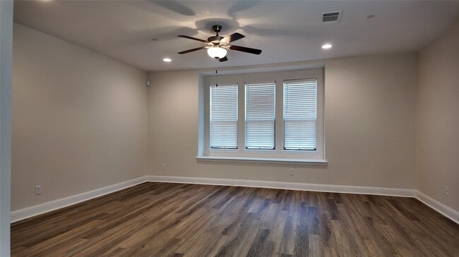 Building Photo - 7420 Alton Dr