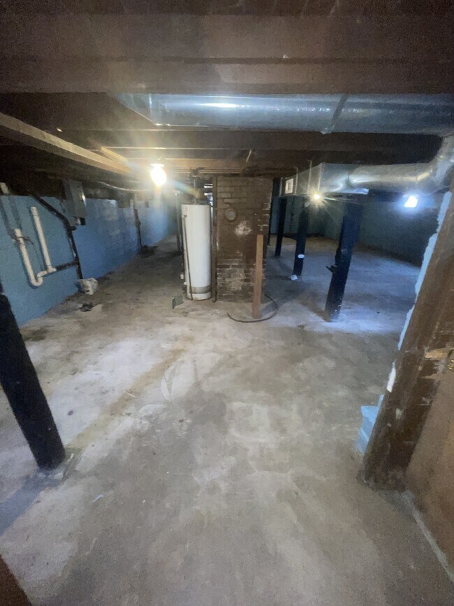 Building Photo - 7446 Liberty Ave