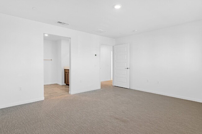 Building Photo - $3,100/mo move-in special for first three months - Modern Woodland Home with Solar and Privacy