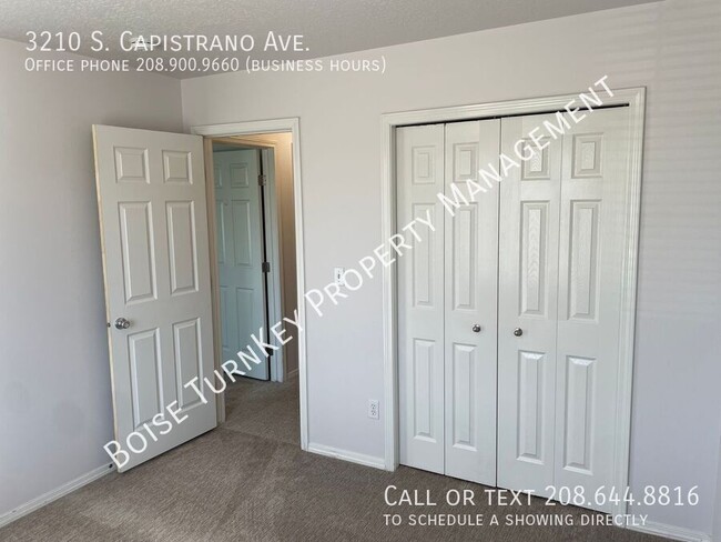 Building Photo - Recently Updated 3 Bedroom Near Downtown &...