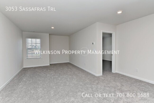 Building Photo - 3053 Sassafras Trl