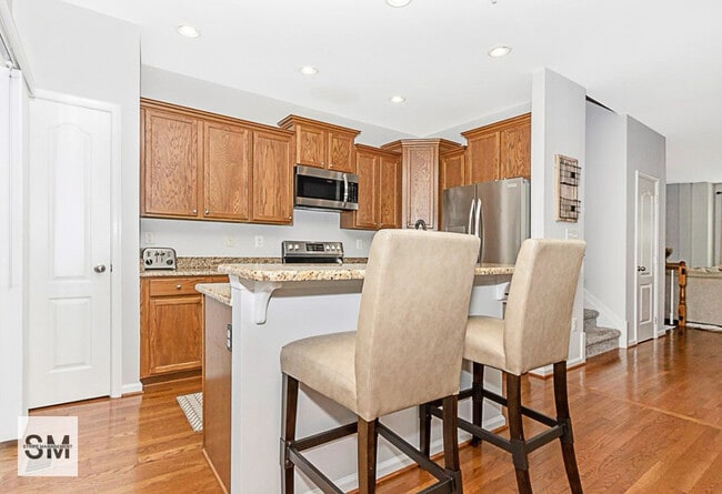 Building Photo - 7257 Stallings Dr