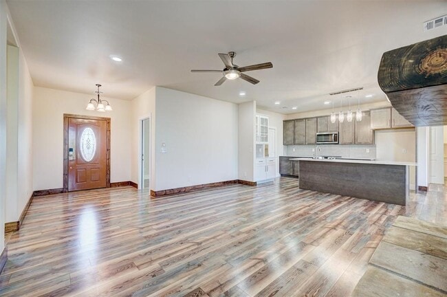Building Photo - 4351 Whitetail Blvd