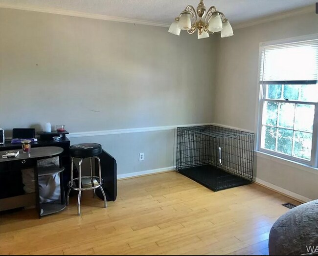 Building Photo - 1414 Caplewood Dr